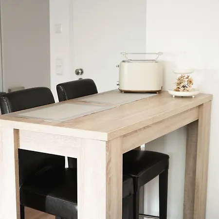 Modern, Stylish & Close To Karlsruhe Apartamento Wossingen